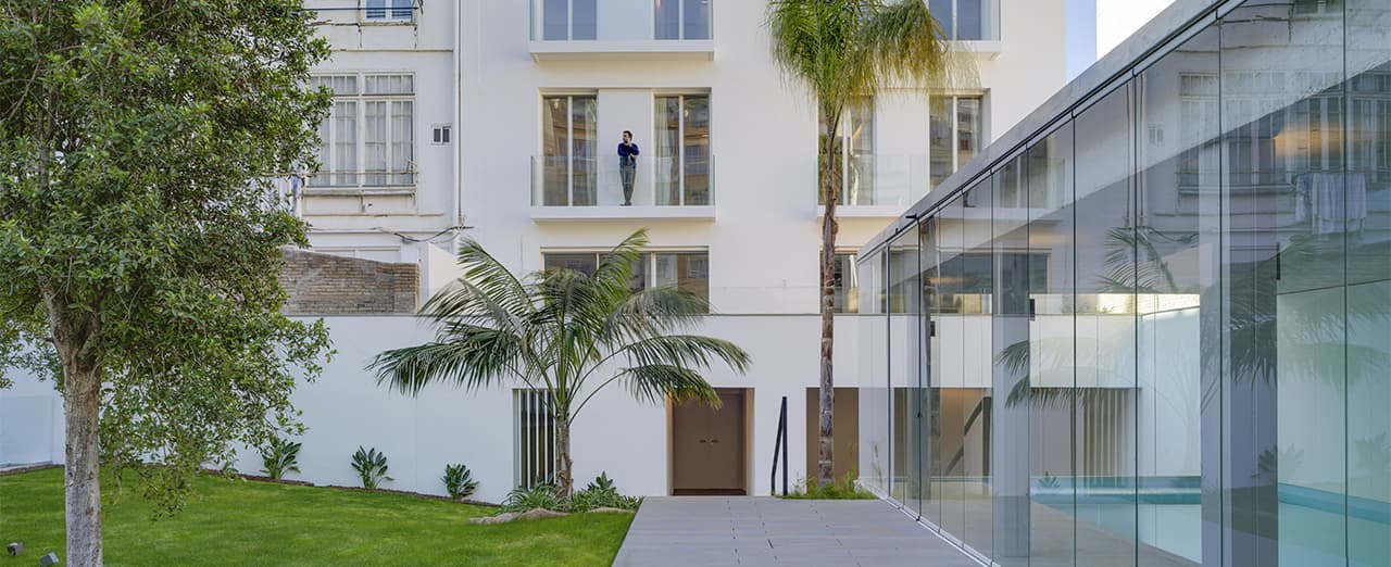 Residential AC33: an example of sustainable architecture in the heart of Valencia