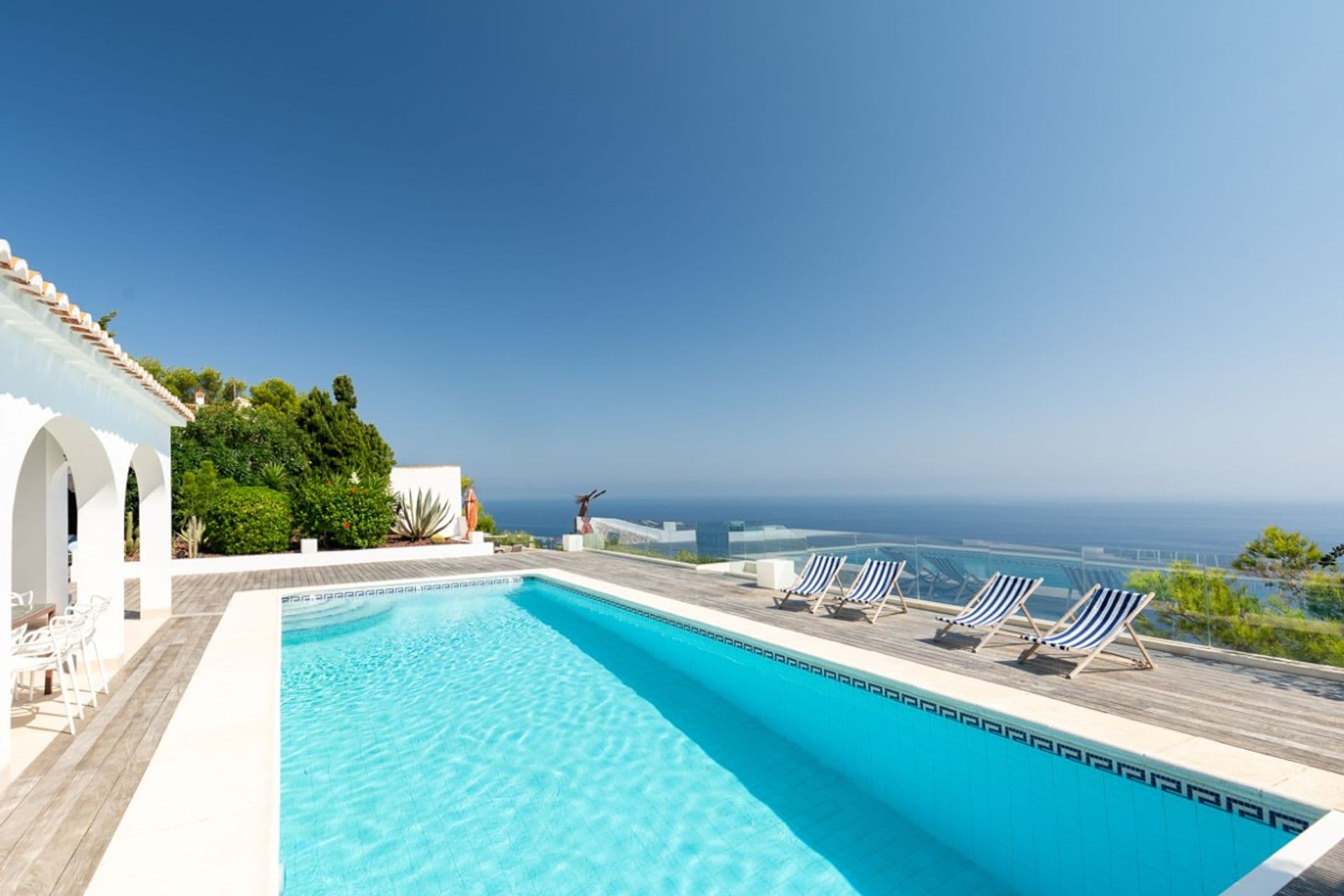 Modern villa with impressive sea views for sale in Balcón al Mar in Javea.